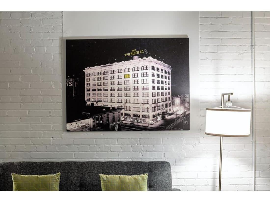Bold 2Br 2Ba In The Block Apartment By Cozysuites! Индианаполис Экстерьер фото